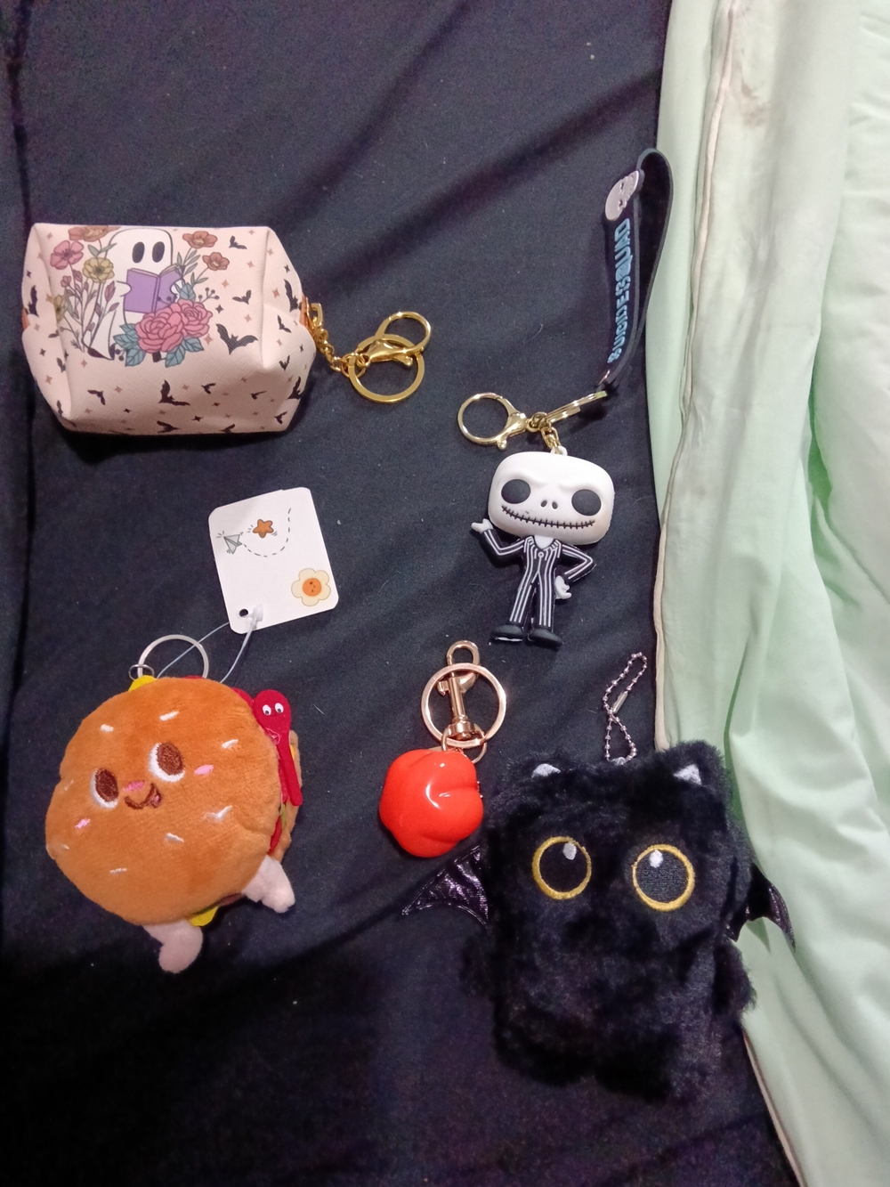 Ghost Reading, Skeleton, Hamburger Costume, Pumpkin, & Bat Charms/Keychains